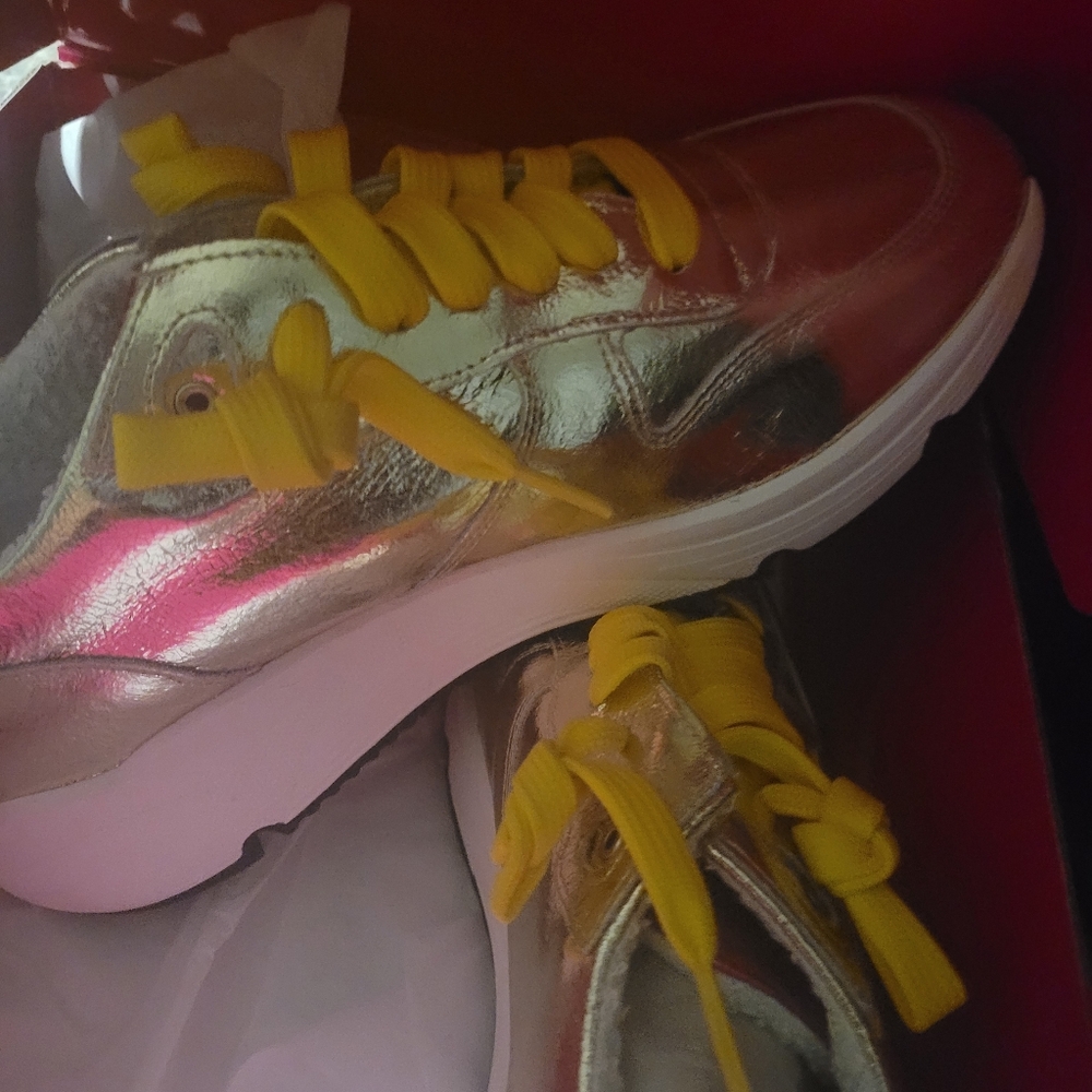 Cynthia Richard Sneakers - Picture 4 of 9